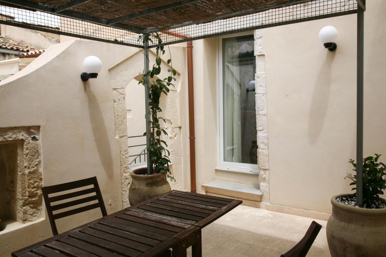 Lanterne Magiche Ortigia - Dependances Apartment Syracuse Bagian luar foto